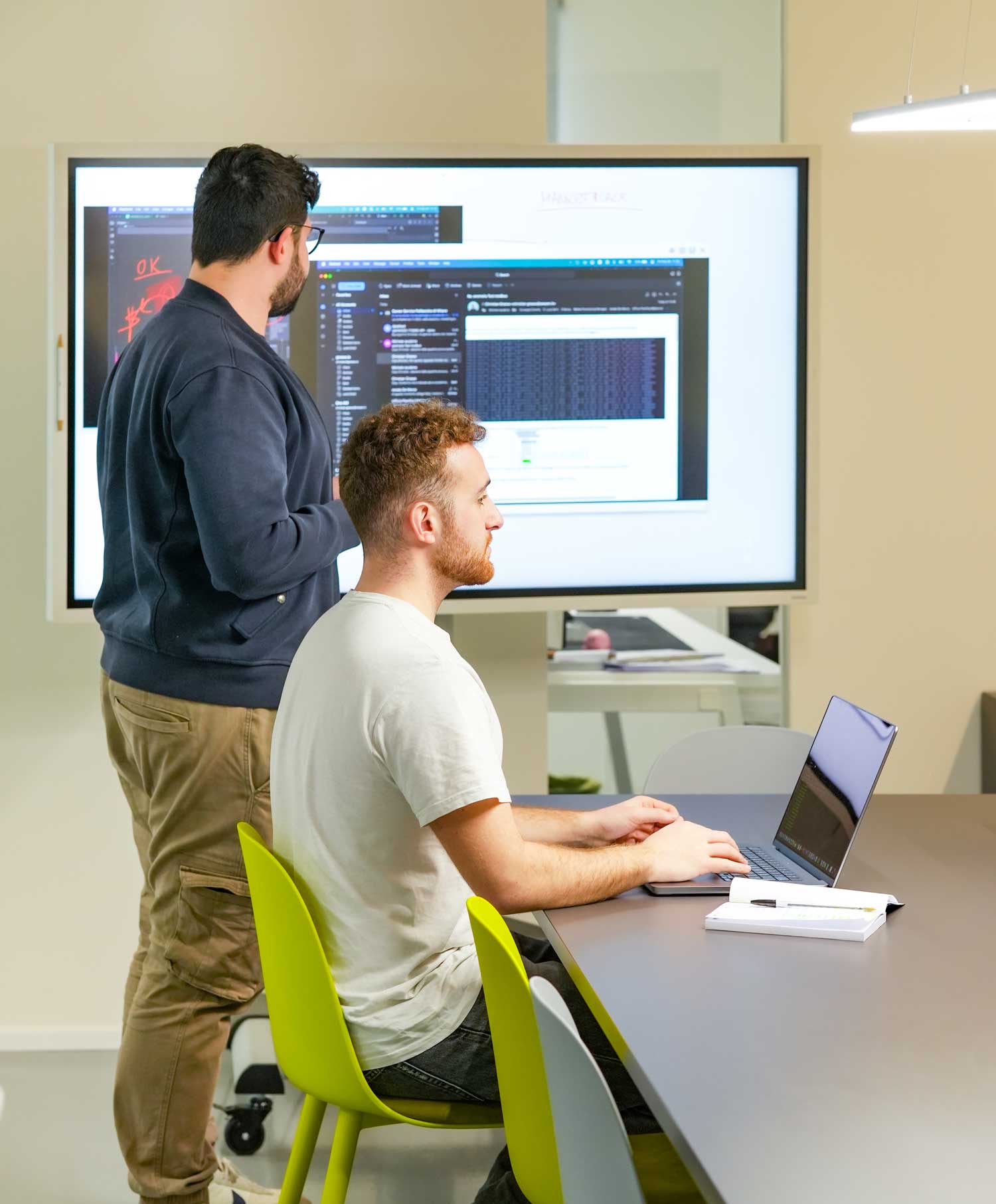 Office of Lecco One AM Office of Lecco One AM